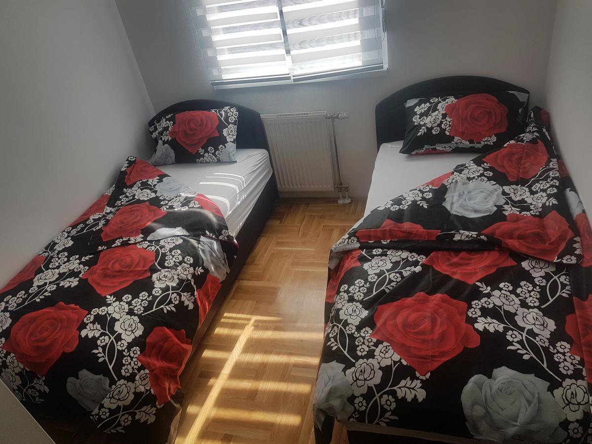 Apartment Kosmos Μπάνια Λούκα Εξωτερικό φωτογραφία